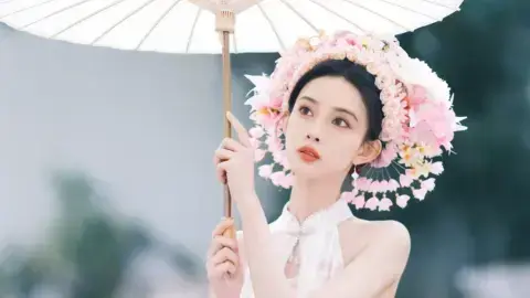 男子虐待领养犬只